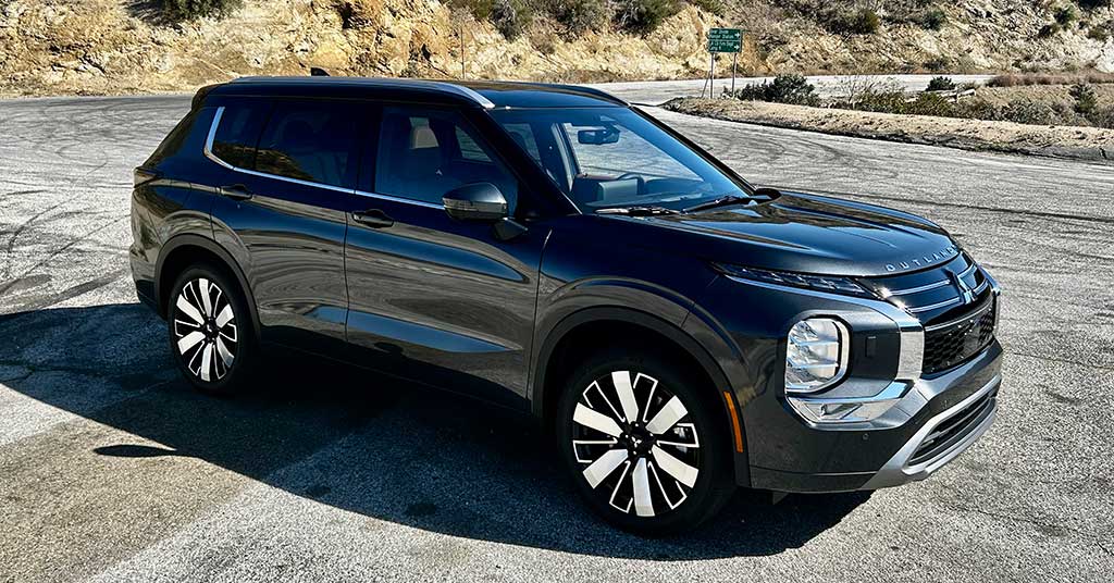 Mitsubishi’s Outlander refresh adds luxury feel without luxury price